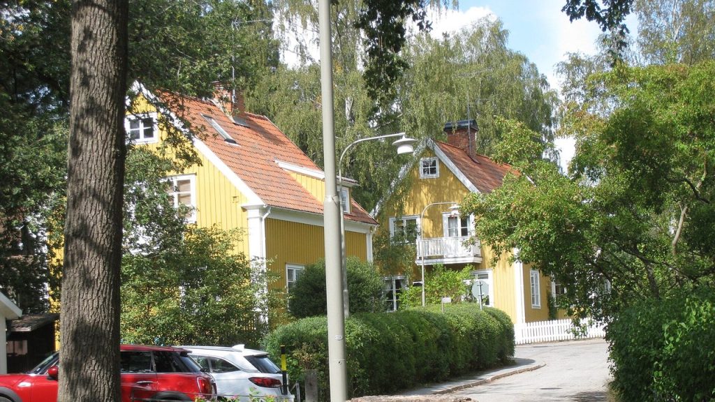 Villor längs en gata i Smedslätten i Bromma, Stockholm